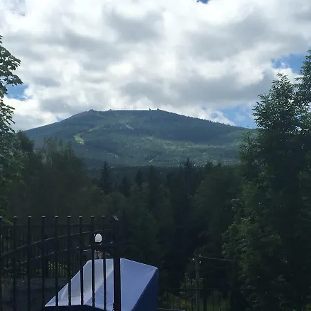 Melisa 2 Apartment *